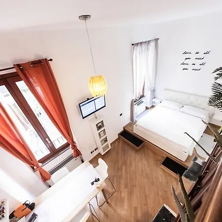 Hemeras Boutique House Duomo 6 מלון