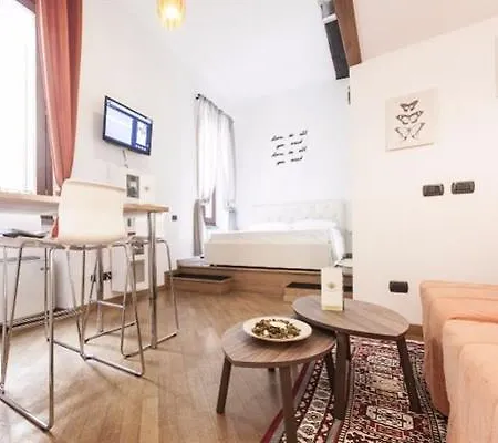Hemeras Boutique House Duomo 6 מלון 4*